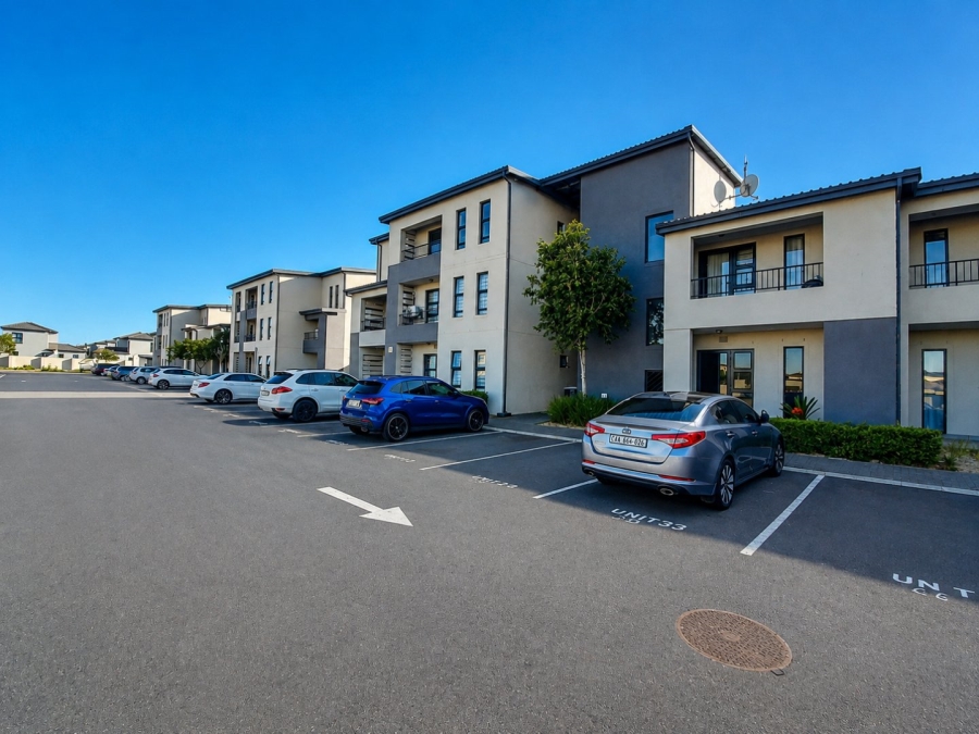 2 Bedroom Property for Sale in Parklands North Western Cape